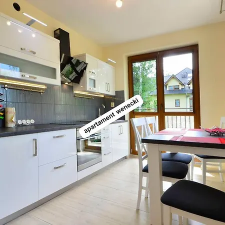 Karpacz4you - Dwa 9,6 - Parking - Zima W Gorach 2026 - Krucze Skaly